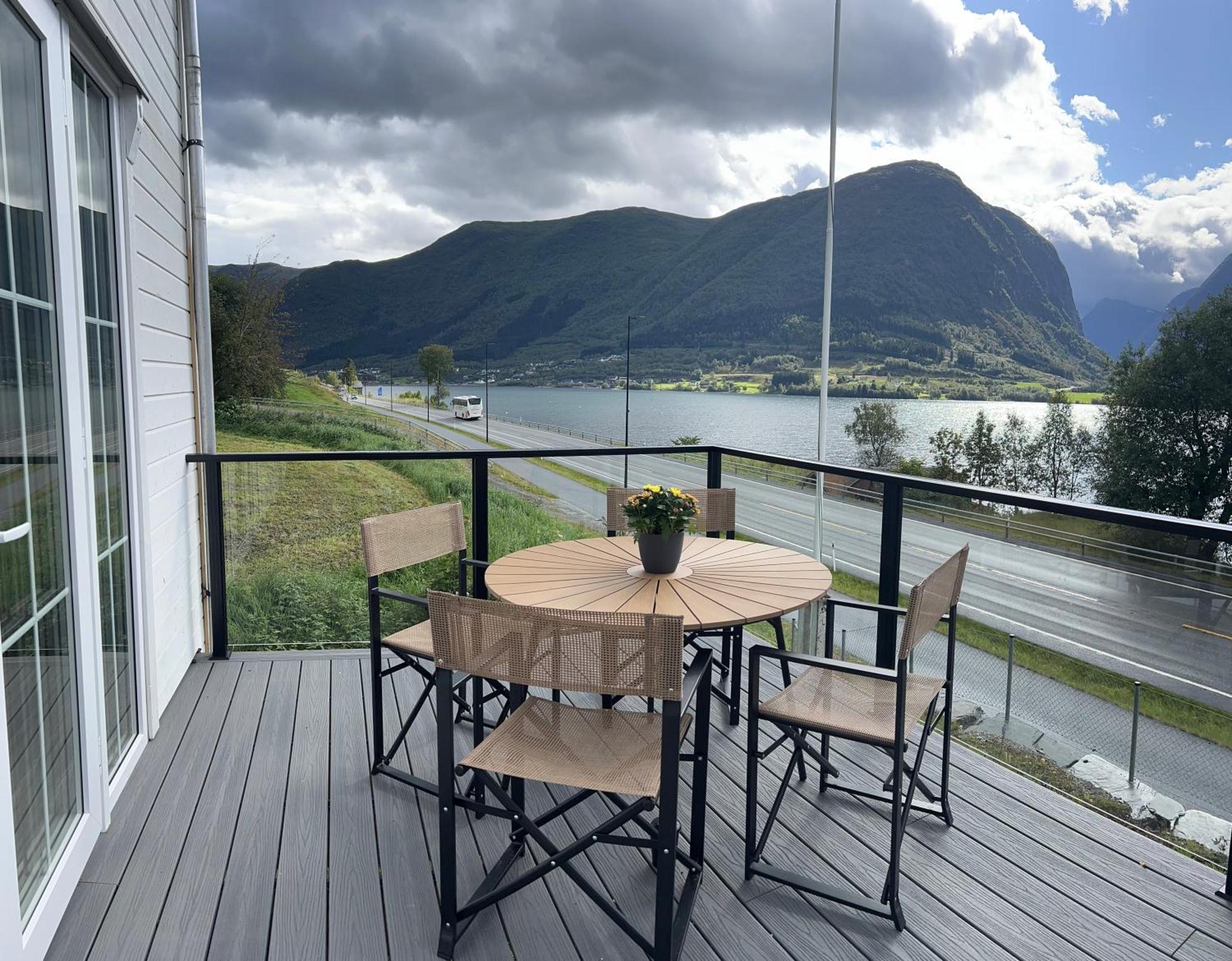 Husslattene Apartments With Terrace Skei  Exterior foto